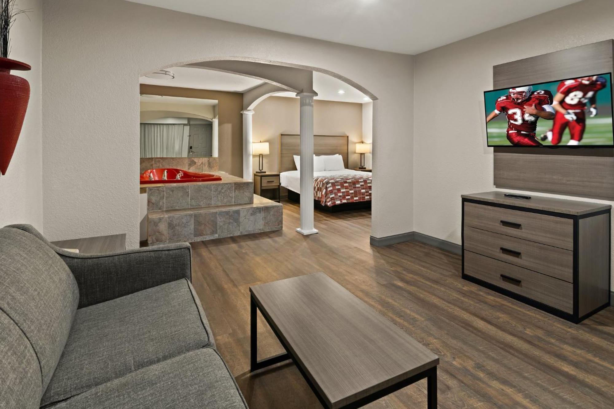 Red Roof Inn & Suites Irving - Dfw Airport South Eksteriør bilde